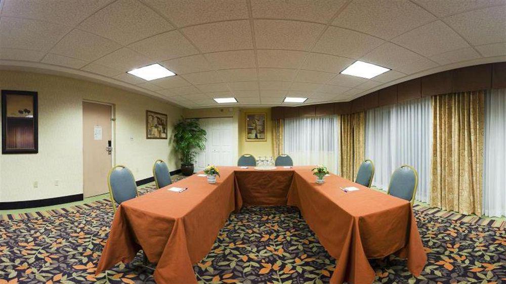 Holiday Inn Express Hotel Clearwater East - Icot Center By Ihg Pinellas Park Exterior foto