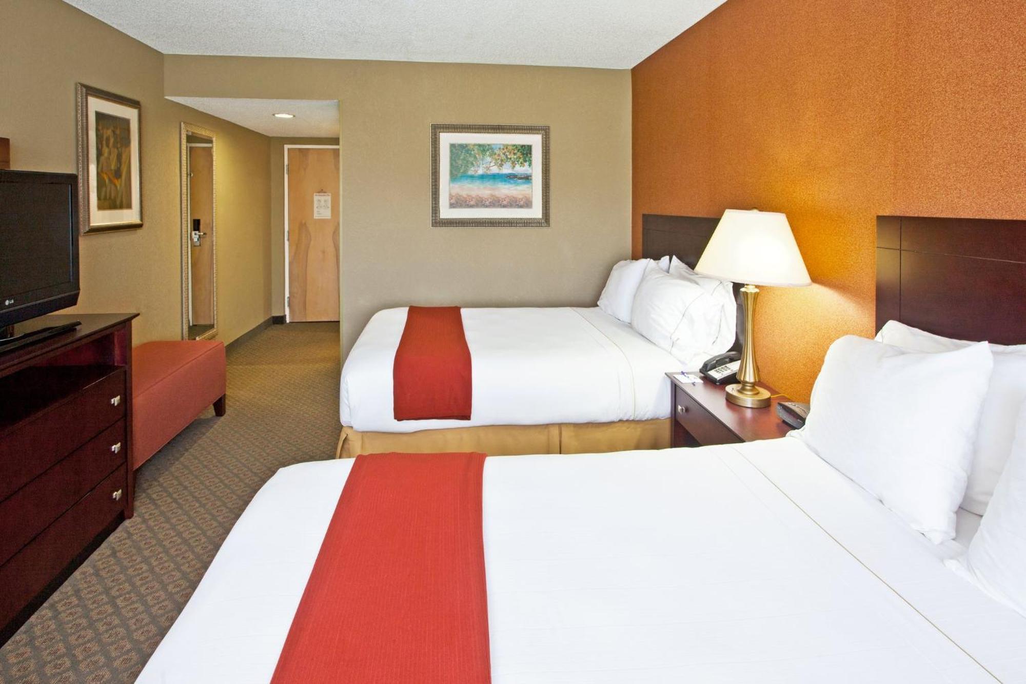 Holiday Inn Express Hotel Clearwater East - Icot Center By Ihg Pinellas Park Exterior foto