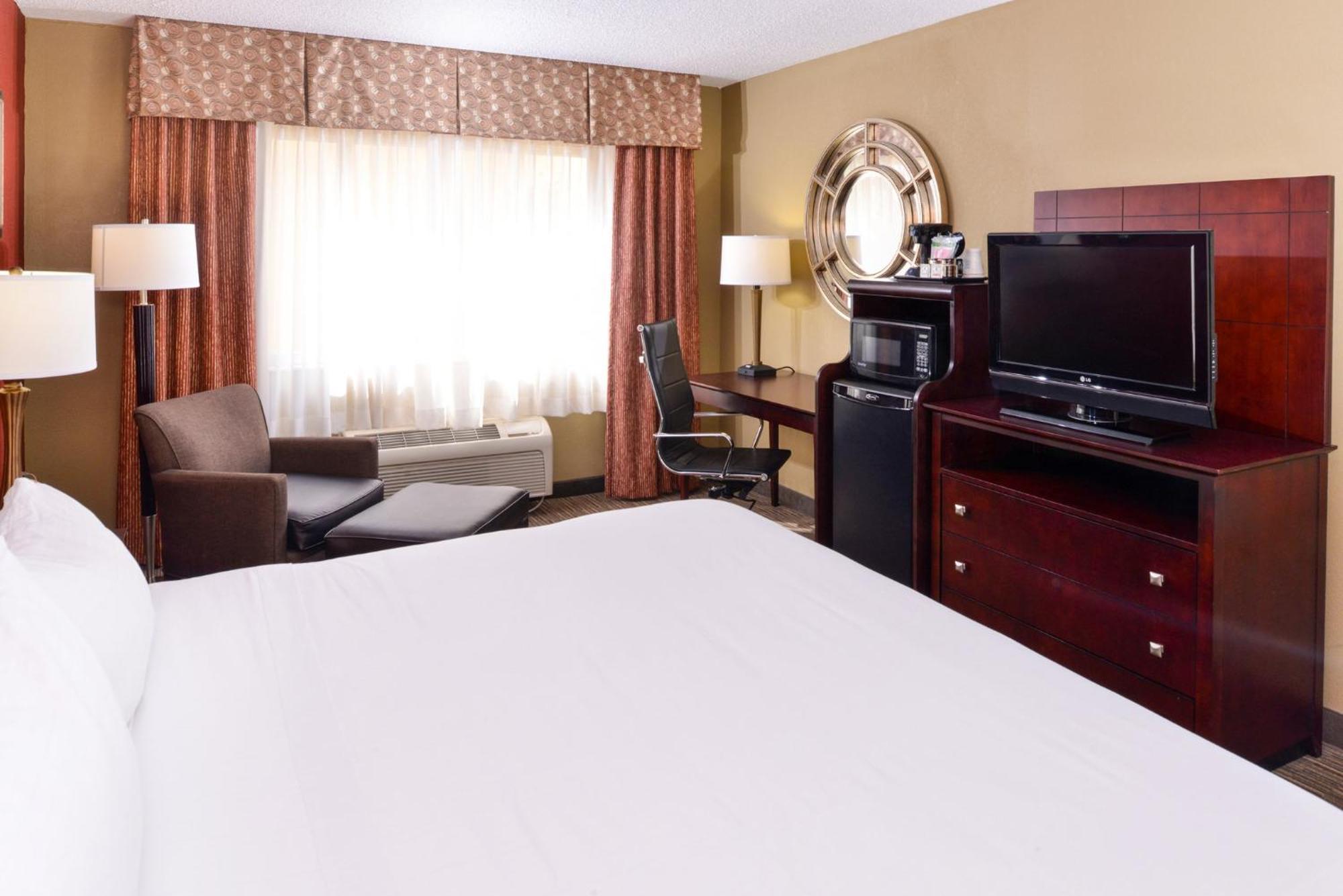 Holiday Inn Express Hotel Clearwater East - Icot Center By Ihg Pinellas Park Exterior foto