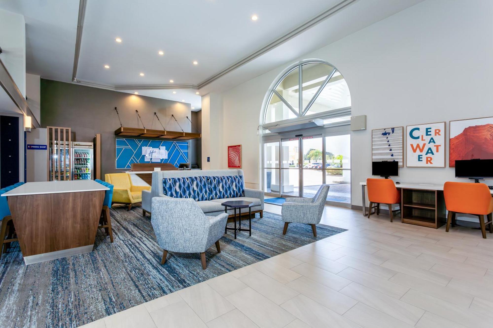 Holiday Inn Express Hotel Clearwater East - Icot Center By Ihg Pinellas Park Exterior foto